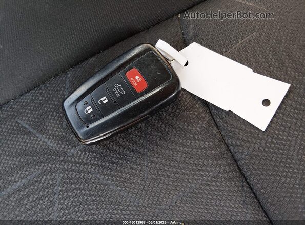 2T3W1RFVXLC075675 2020 TOYOTA LE Белый Вид панели приборов