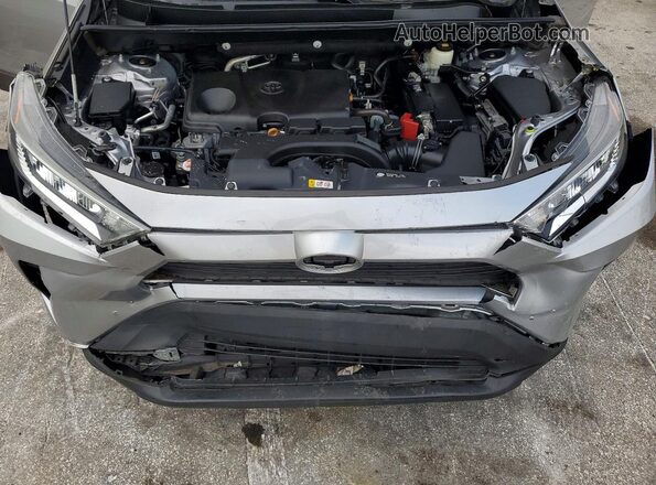 2T3W1RFVXMC102858 2021 TOYOTA RAV4 Серебряный Вид подкапотного пространства