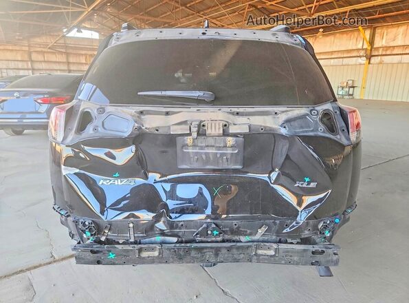 2T3WFREV0HW340600 2017 TOYOTA RAV4 Черный Вид сзади