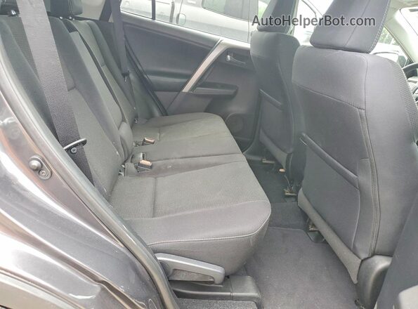 2T3WFREV0HW393278 2017 TOYOTA RAV4 Gray Вид задньої частини салону