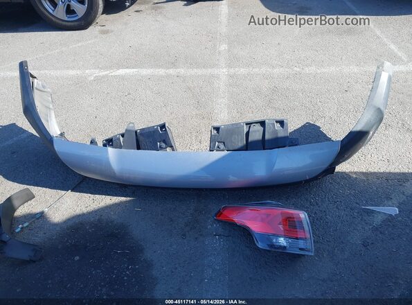 2T3WFREV1HW335096 2017 TOYOTA RAV4 Silver Vista del cuadro de instrumentos