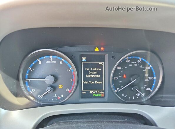 2T3WFREV1JW415908 2018 TOYOTA RAV4 Burgundy Widok zestawu wskaźników