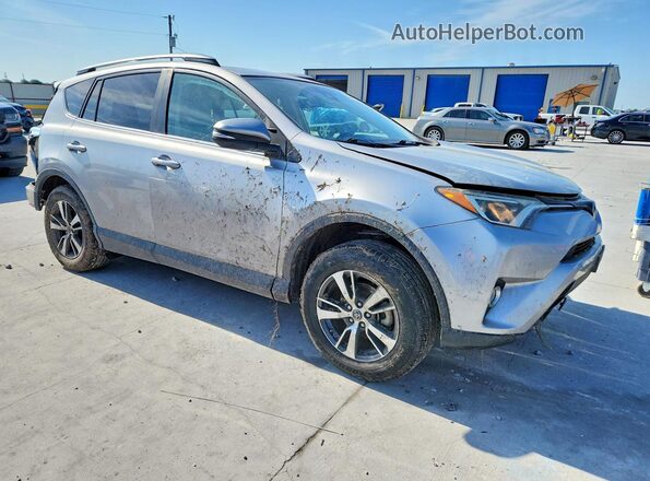 2T3WFREV6HW328323 2017 TOYOTA RAV4 Серебряный Передняя правая четверть