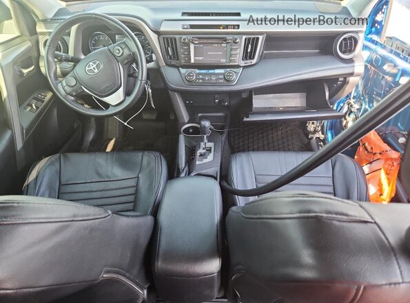 2T3WFREV6JW484433 2018 TOYOTA RAV4 Blue Вид панелі приладів