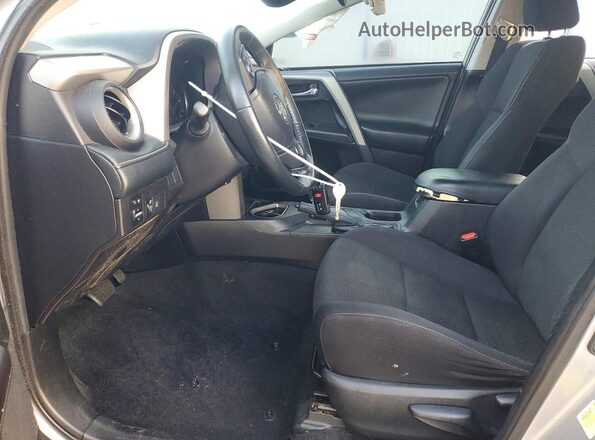 2T3WFREV8JW438666 2018 TOYOTA RAV4 Silver Widok wnętrza z przodu
