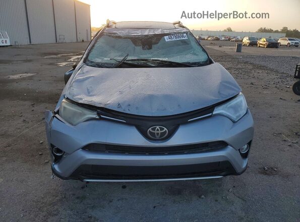 2T3WFREV8JW438666 2018 TOYOTA RAV4 Silver Widok z przodu