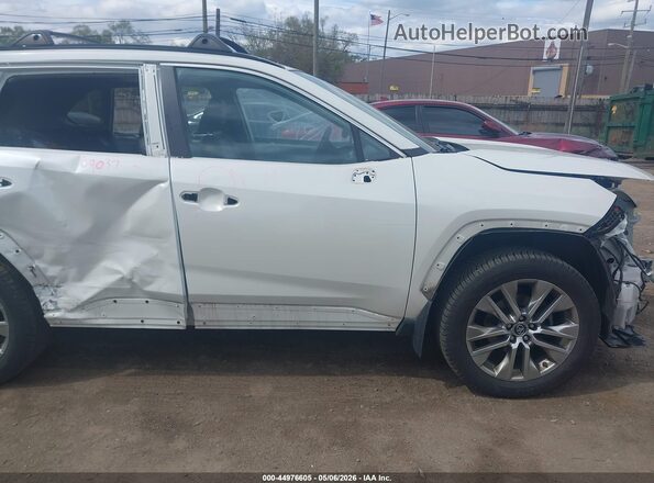 2T3Y1RFV5LW069869 2020 TOYOTA LIMITED Белый Вид задней части салона
