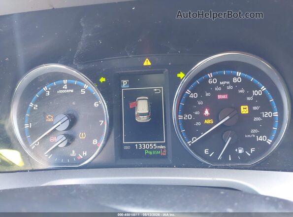 2T3YFREV8HW374437 2017 TOYOTA RAV4 Purple Widok tylnych siedzeń