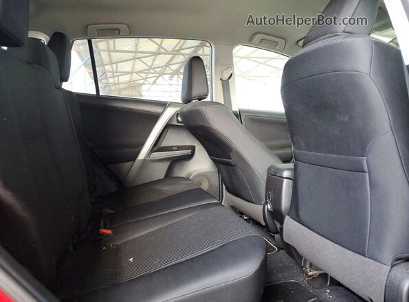 2T3ZFREV1JW496955 2018 TOYOTA RAV4 Red უკანა სავარძლების ხედი
