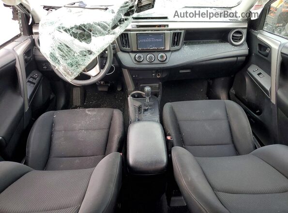 2T3ZFREV4HW371832 2017 TOYOTA RAV4 Silver Widok deski rozdzielczej