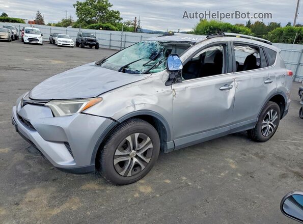 2T3ZFREV4HW371832 2017 TOYOTA RAV4 Silver Przód lewy