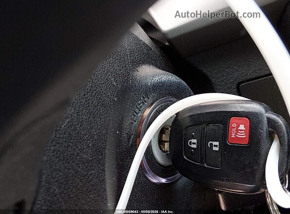 2T3ZFREV7GW252056 2016 TOYOTA LE Серый Вид панели приборов