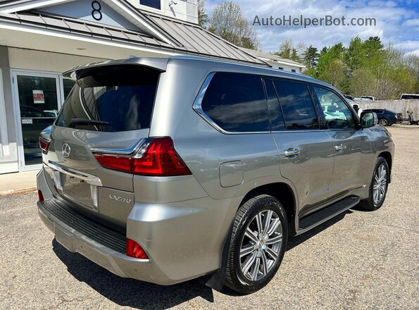 JTJHY7AX3H4246722 2017 LEXUS LX Silver Вид спереду