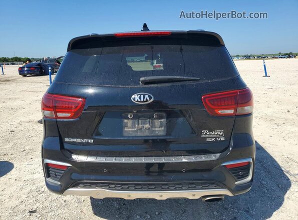 5XYPK4A56KG543375 2019 KIA SORENTO Черный Вид салона спереди