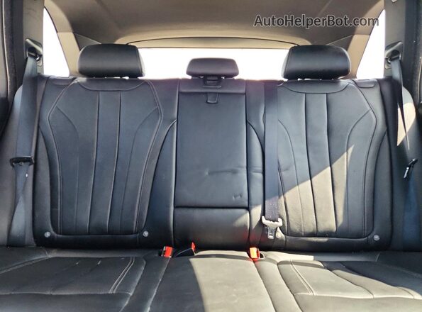 5UXKR0C54J0Y02637 2018 BMW X5 Серый Вид задней части салона