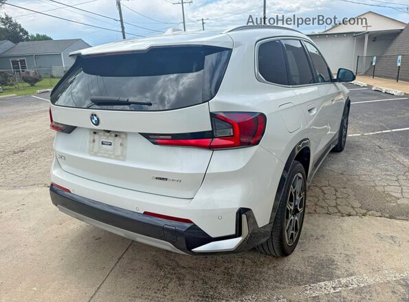 WBX73EF07P5W12917 2023 BMW X1 Белый Вид спереди