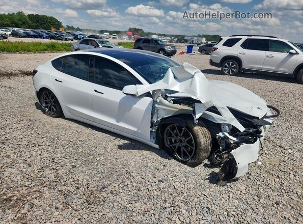 5YJ3E1EA4JF035441 2018 TESLA MODEL White Widok z przodu