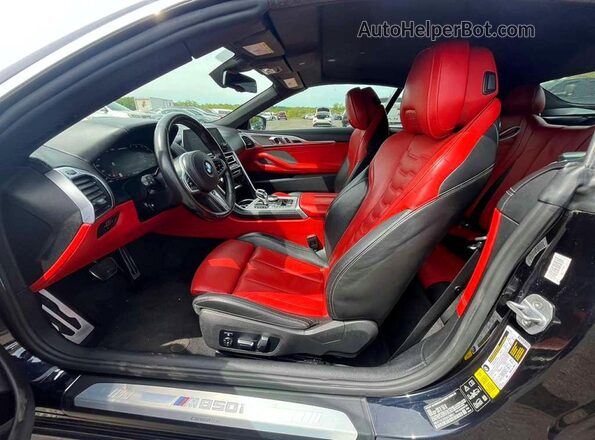 WBAFY4C50KBX38841 2019 BMW M8 Black Вид щитка приладів