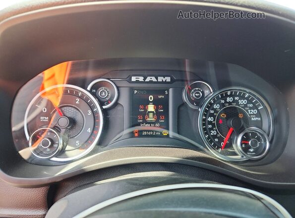 3C6UR5DL4PG537685 2023 RAM 2500 Белый Вид задних сидений
