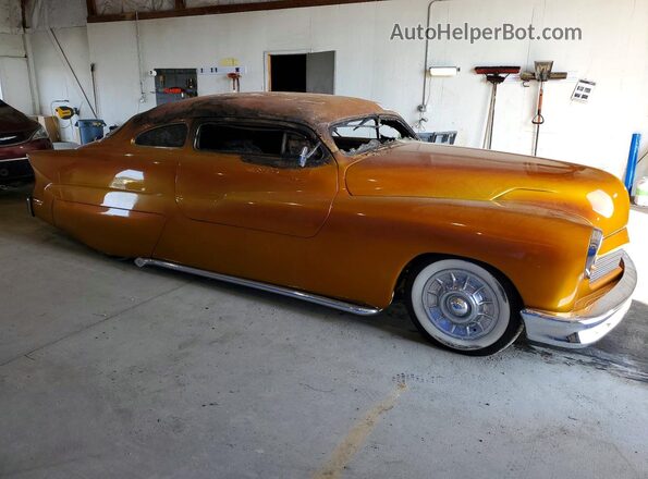 309817L128 1951 MERCURY MONTEREY Orange წინა მარჯვენა