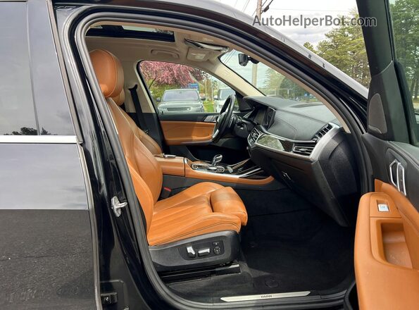 5UXCW2C06M9F67044 2021 BMW X7 Черный Вид сзади
