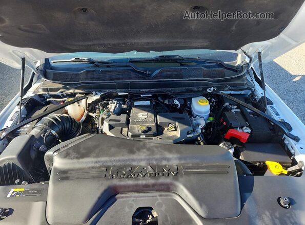 3C6UR5DL1PG537644 2023 RAM 2500 Белый Вид подкапотного пространства