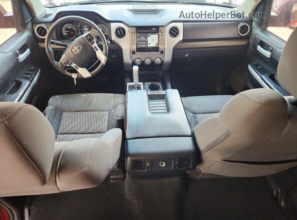 5TFEY5F16KX245780 2019 TOYOTA TUNDRA Red ხელსაწყოთა პანელის ხედი