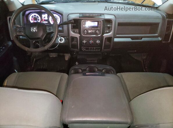 3C6UR5HL6JG145244 2018 RAM 2500 Белый Вид щитка приборов