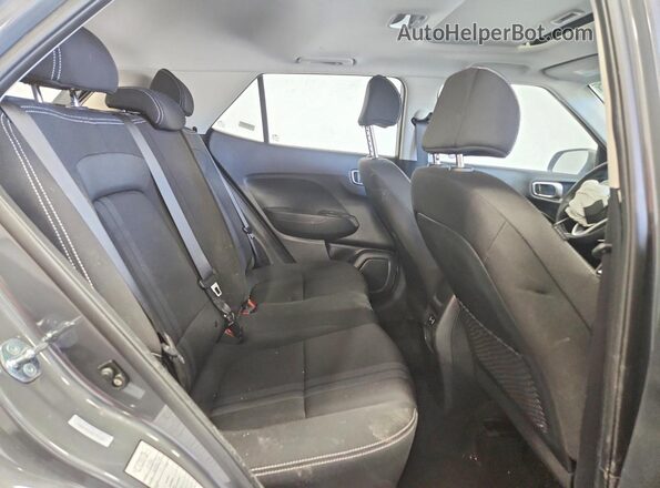 KMHRC8A30SU391454 2025 HYUNDAI VENUE Серый Вид задней части салона