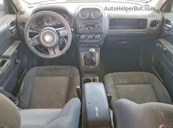 1C4NJPBA1GD622286 2016 JEEP PATRIOT Gray ხელსაწყოთა პანელის ხედი