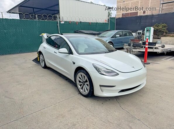 5YJ3E1EB1NF241508 2022 TESLA MODEL Белый Передняя левая четверть