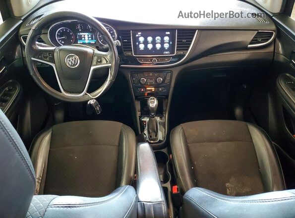 KL4CJASBXJB693657 2018 BUICK ENCORE Темно-бордовый Вид панели приборов