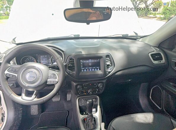 3C4NJCBB5MT559975 2021 JEEP COMPASS Белый Вид задних сидений
