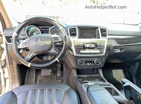 4JGDF6EEXGA706433 2016 MERCEDES-BENZ GL-CLASS Gray Հետևի նստատեղերի տեսք