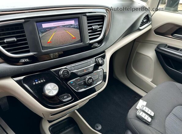 2C4RC1CGXNR105042 2022 CHRYSLER VOYAGER Серый Вид наклейки с VIN-кодом