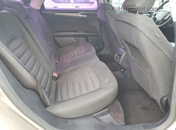 3FA6P0HD8HR290373 2017 FORD FUSION Золотой Вид задней части салона