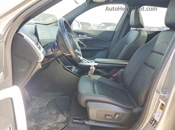 WBX73EF0XS5175603 2025 BMW X1 Серебряный Вид панели приборов