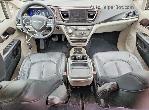 2C4RC1BG2JR123546 2018 CHRYSLER PACIFICA Gray Вид щитка приладів