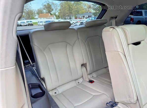 WA1LAAF70JD001772 2018 AUDI Q7 Tan წინა სალონის ხედი