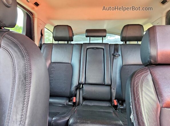 SALCP2BG5GH548658 2016 LAND ROVER DISCOVERY Black Widok wnętrza z tyłu