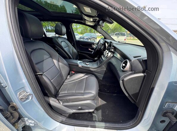 WDC0G4KB7JV102881 2018 MERCEDES-BENZ GLC-CLASS Silver Vista trasera