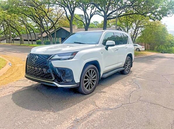 JTJMB7CX5R4065541 2024 LEXUS LX Белый Задняя правая четверть
