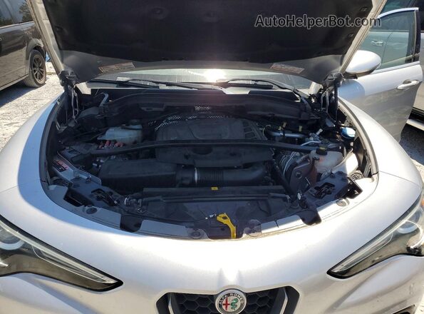 ZASFAKAN4J7B74800 2018 ALFA ROMEO STELVIO Silver Widok naklejki z numerem VIN