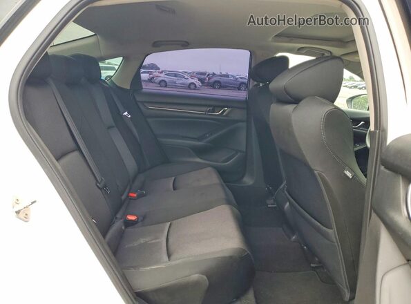 1HGCV1F49KA033771 2019 HONDA ACCORD White Widok wnętrza z tyłu