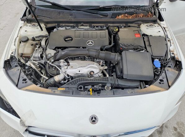 W1K5J4HB4MN148232 2021 MERCEDES-BENZ CLA-CLASS White ძრავის განყოფილების ხედი