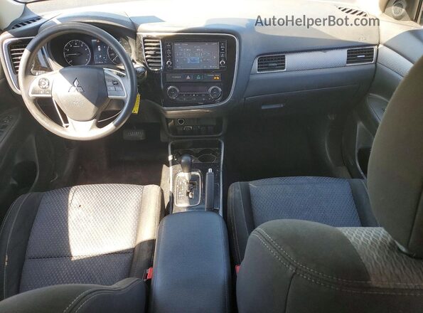 JA4AZ3A30JJ005550 2018 MITSUBISHI OUTLANDER Серый Вид щитка приборов