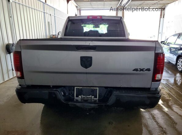 1C6RR7GG4MS527730 2021 RAM 1500 Серебряный Вид салона спереди