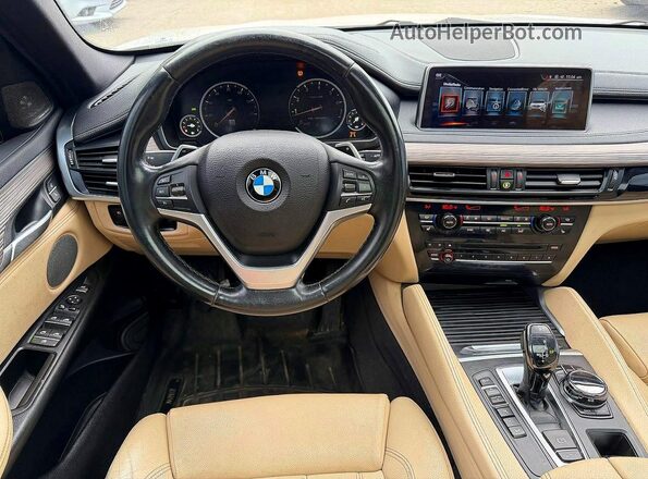 5UXKU6C37H0W38407 2017 BMW X6 White Вид задніх сидінь