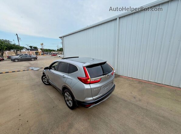 7FARW2H86JE045642 2018 HONDA CR-V Silver Delantero derecho