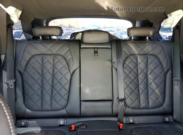 5UX23EU03R9S86229 2024 BMW X5 Белый Вид задней части салона